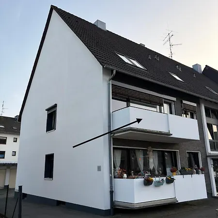 Near Duesseldorf Apartman *
